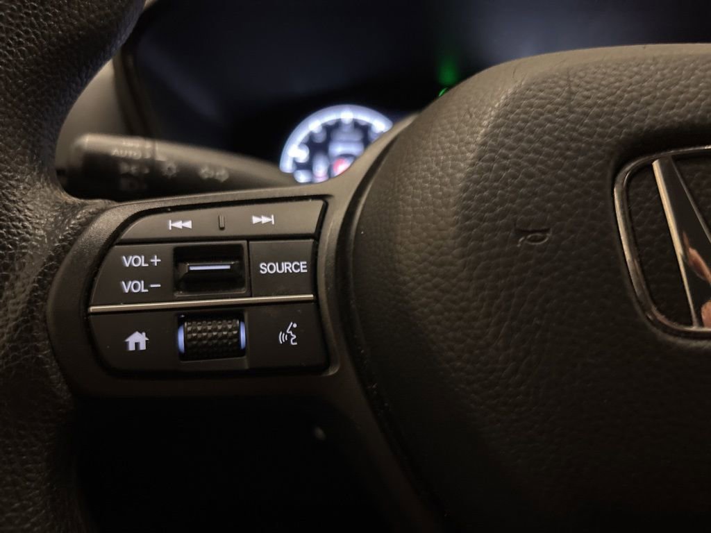 Used 2025 Honda CR-V EX image 14