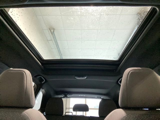 Used 2025 Subaru Forester Premium image 11