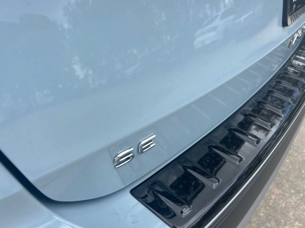 New 2026 Volkswagen Taos SE FWD image 29