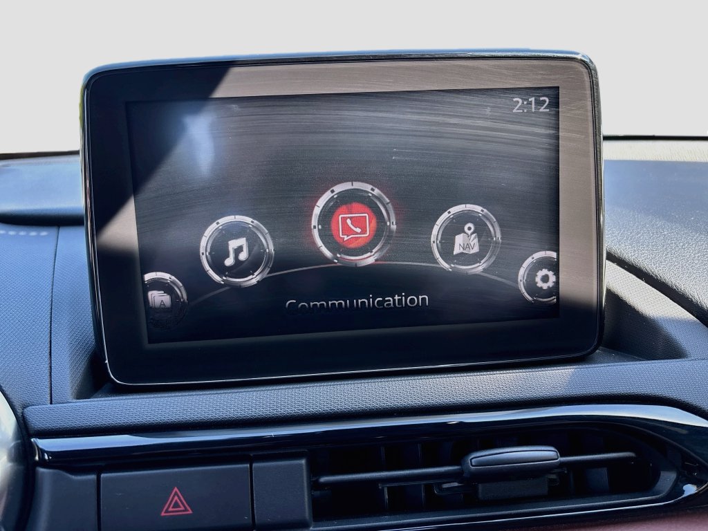 Used 2019 MAZDA MX-5 Miata RF Grand Touring RWD image 15