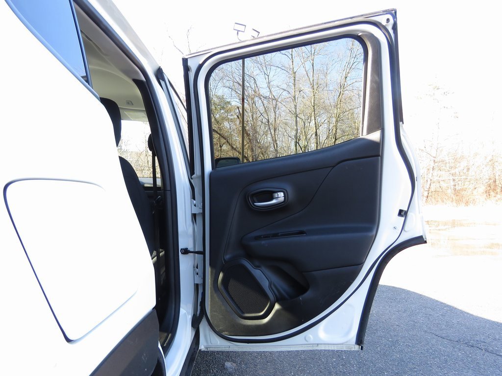 Used 2023 Jeep Renegade Latitude image 15
