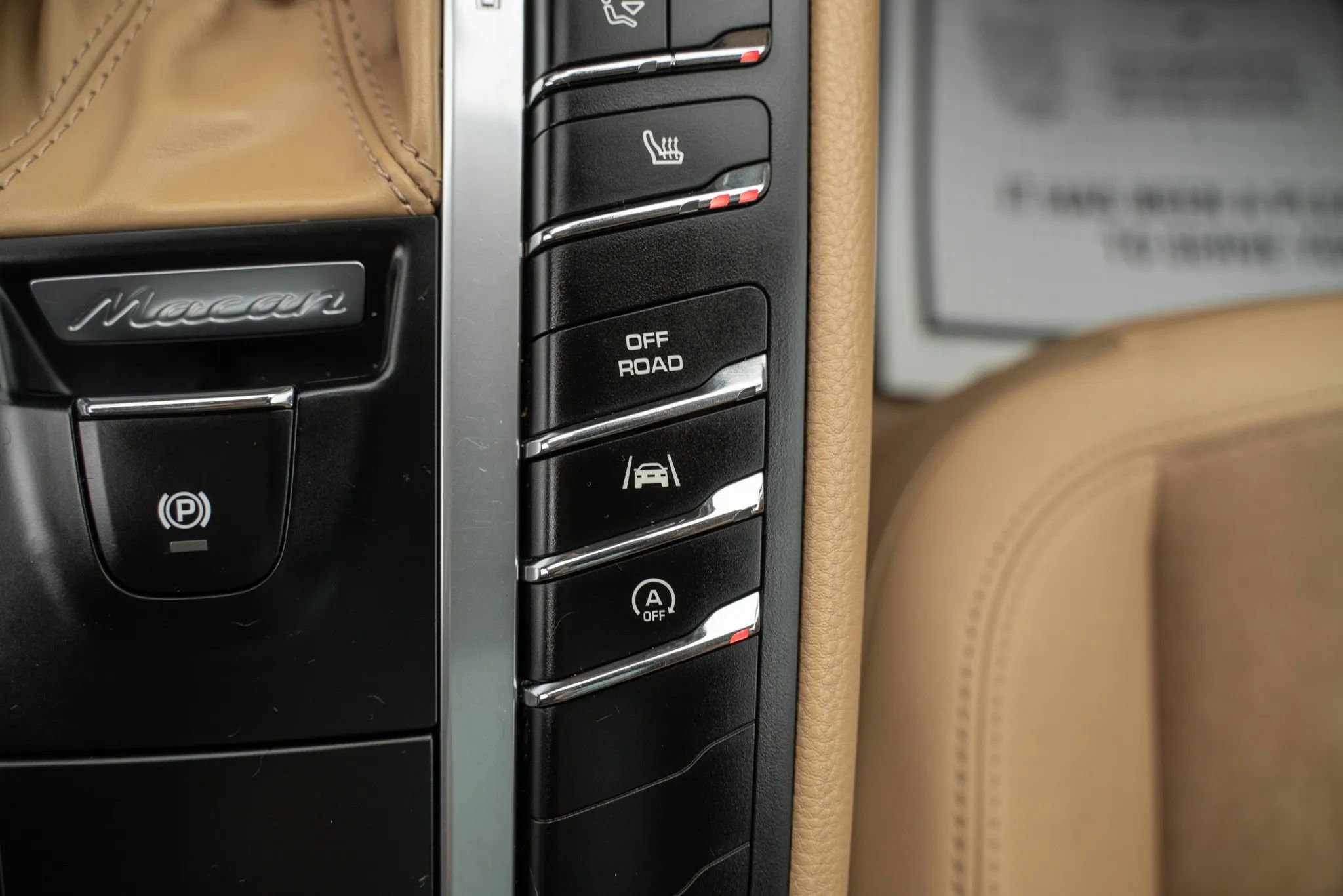 Used 2017 Porsche Macan Sport Edition image 35