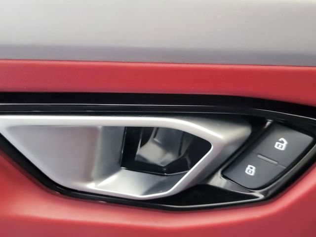 Used 2020 Lamborghini Urus AWD/4WD image 28