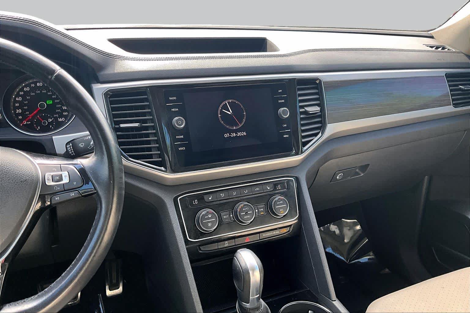 Used 2018 Volkswagen Atlas SEL w/ R-Line Package FWD image 7