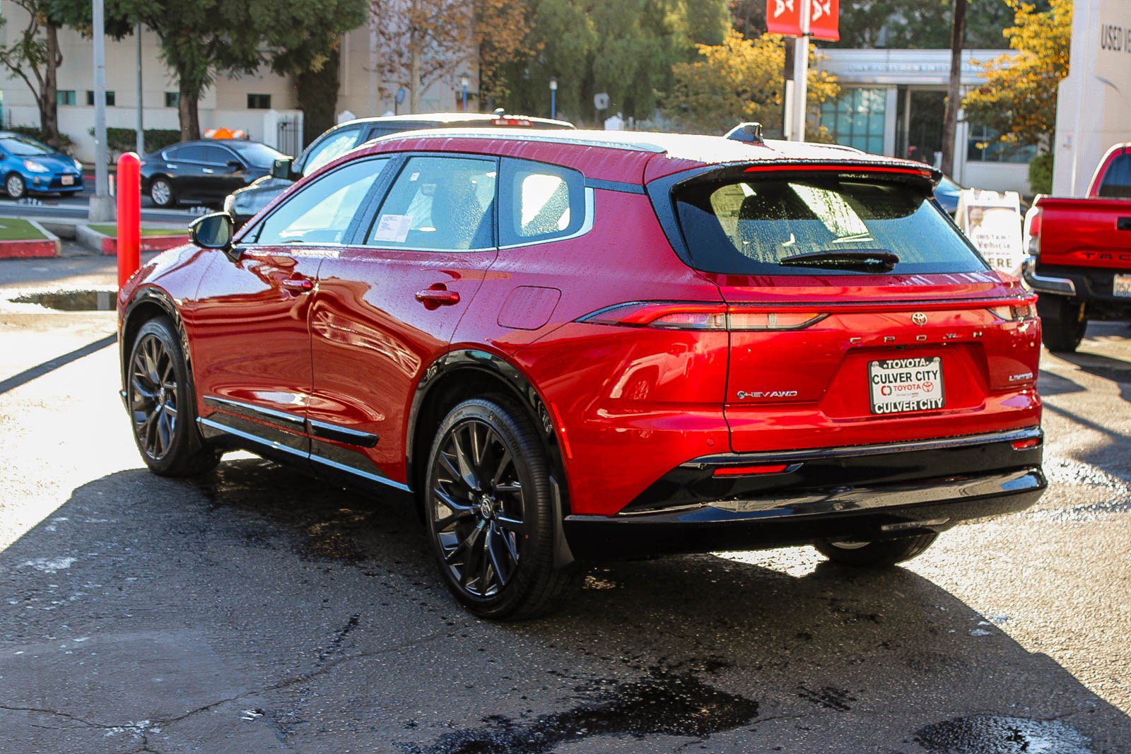 New 2025 Toyota Crown Signia Limited image 7