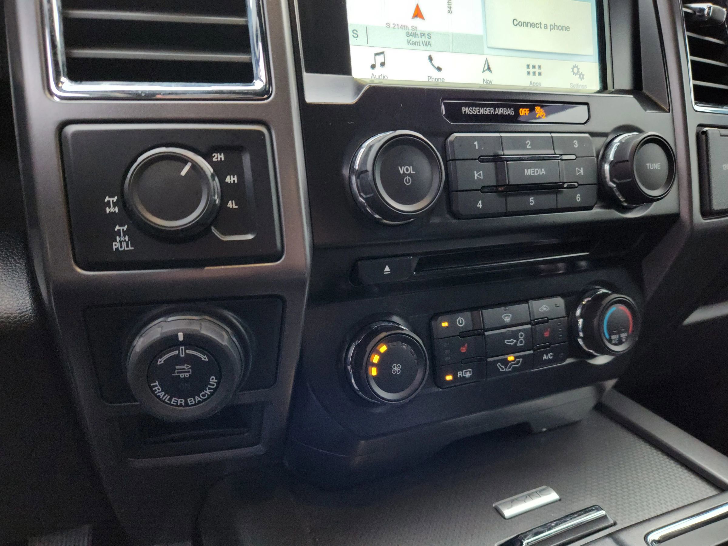 Used 2016 Ford F150 XLT w/ Equipment Group 302A Luxury image 13