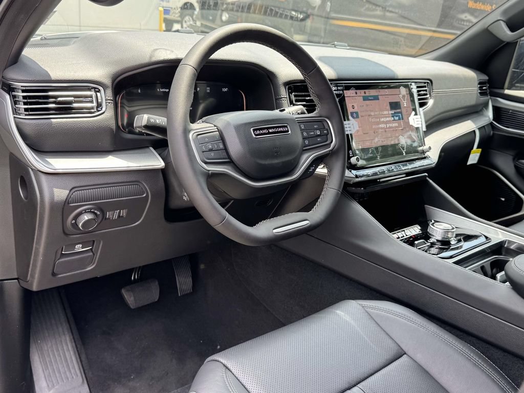New 2026 Jeep Grand Wagoneer Limited w/ 8-Passenger Seating Package AWD/4WD image 2