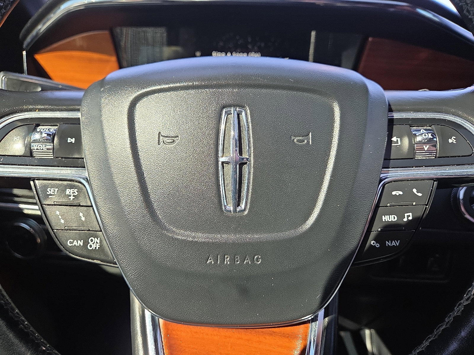 Used 2019 Lincoln Navigator L Reserve image 16