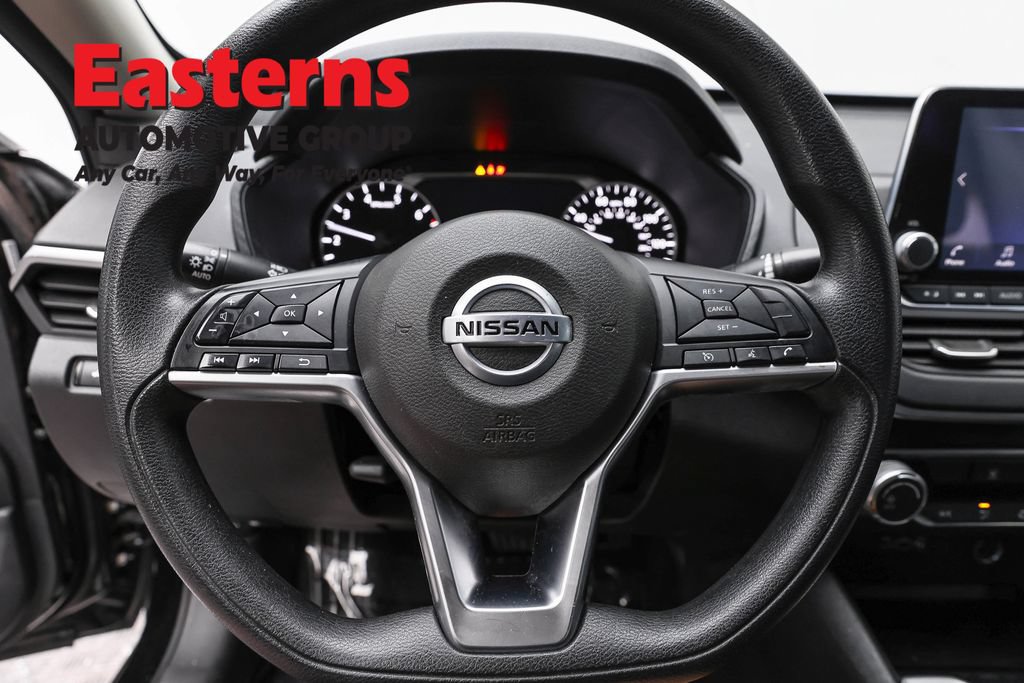 Used 2020 Nissan Altima 2.5 S AWD/4WD image 12