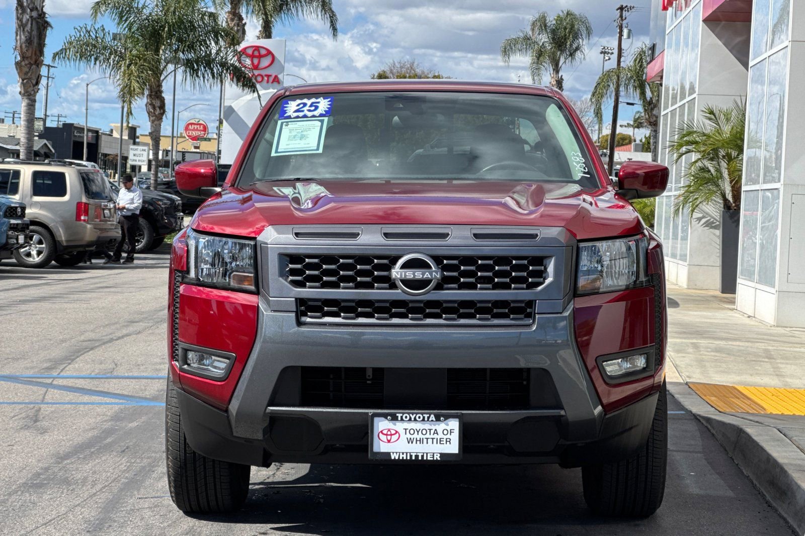 Used 2025 Nissan Frontier SV w/ SV Convenience Package image 10