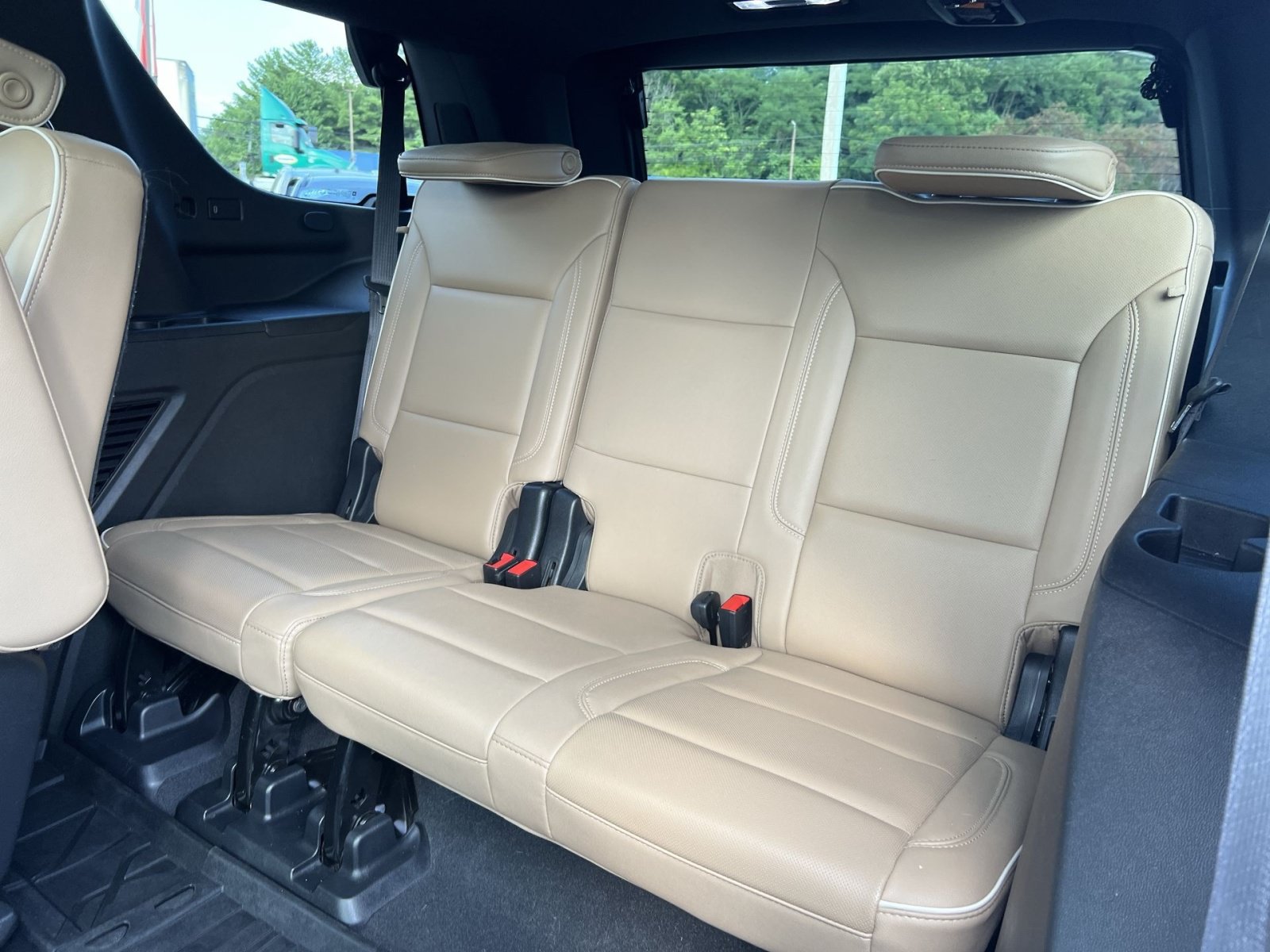 Used 2021 Chevrolet Tahoe Premier AWD/4WD image 26