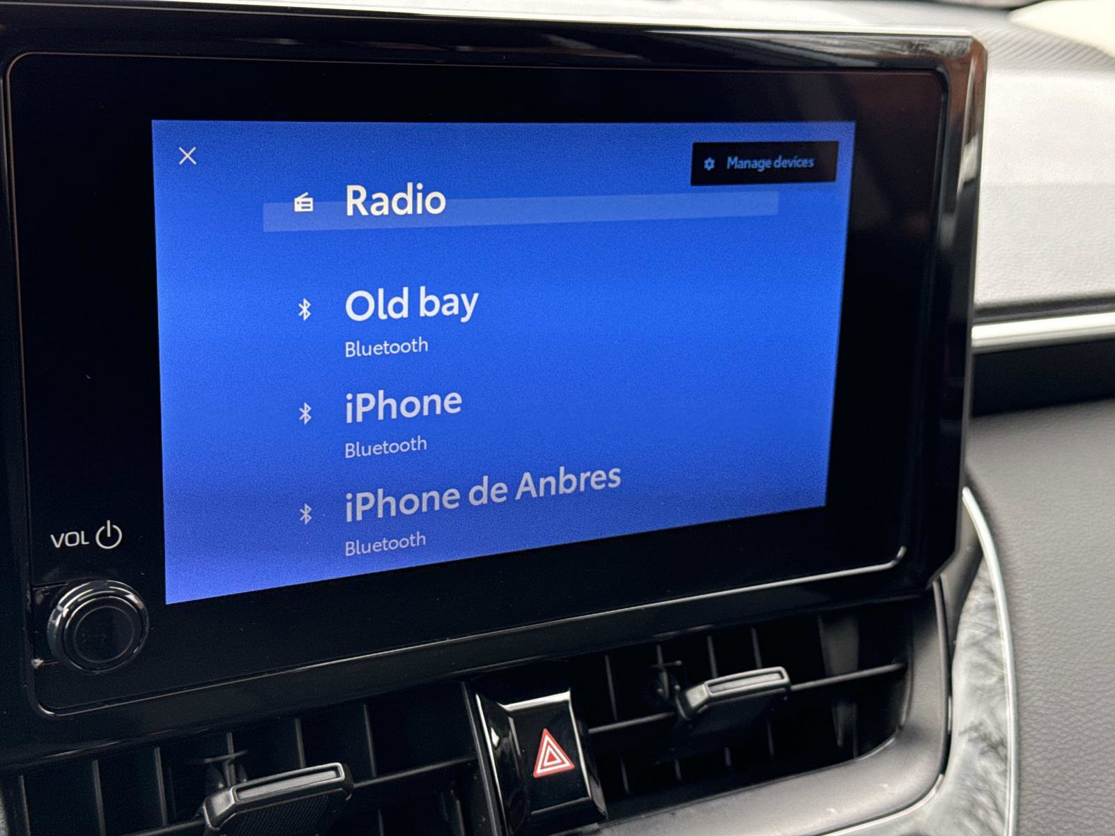 Used 2025 Toyota Corolla Cross LE w/ Moonroof Package image 5