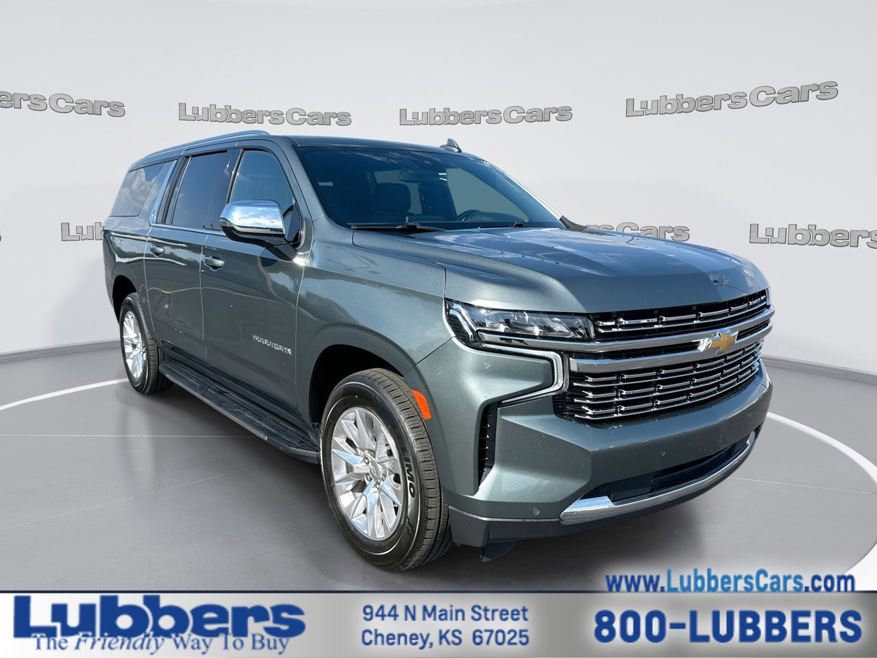Used 2023 Chevrolet Suburban Premier image 1