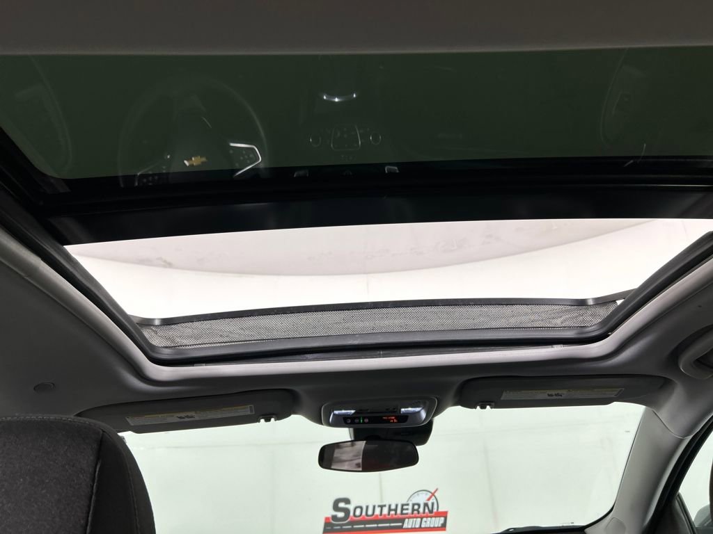 Used 2023 Chevrolet Malibu LT FWD image 19