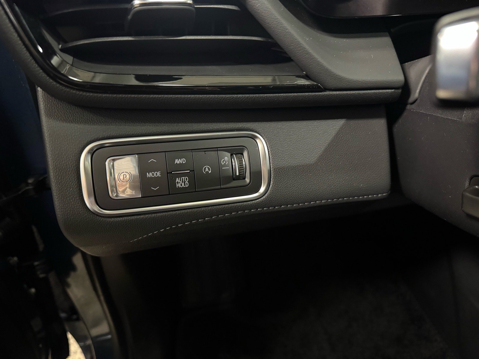 Used 2025 Buick Enclave Avenir w/ Super Cruise Package image 20