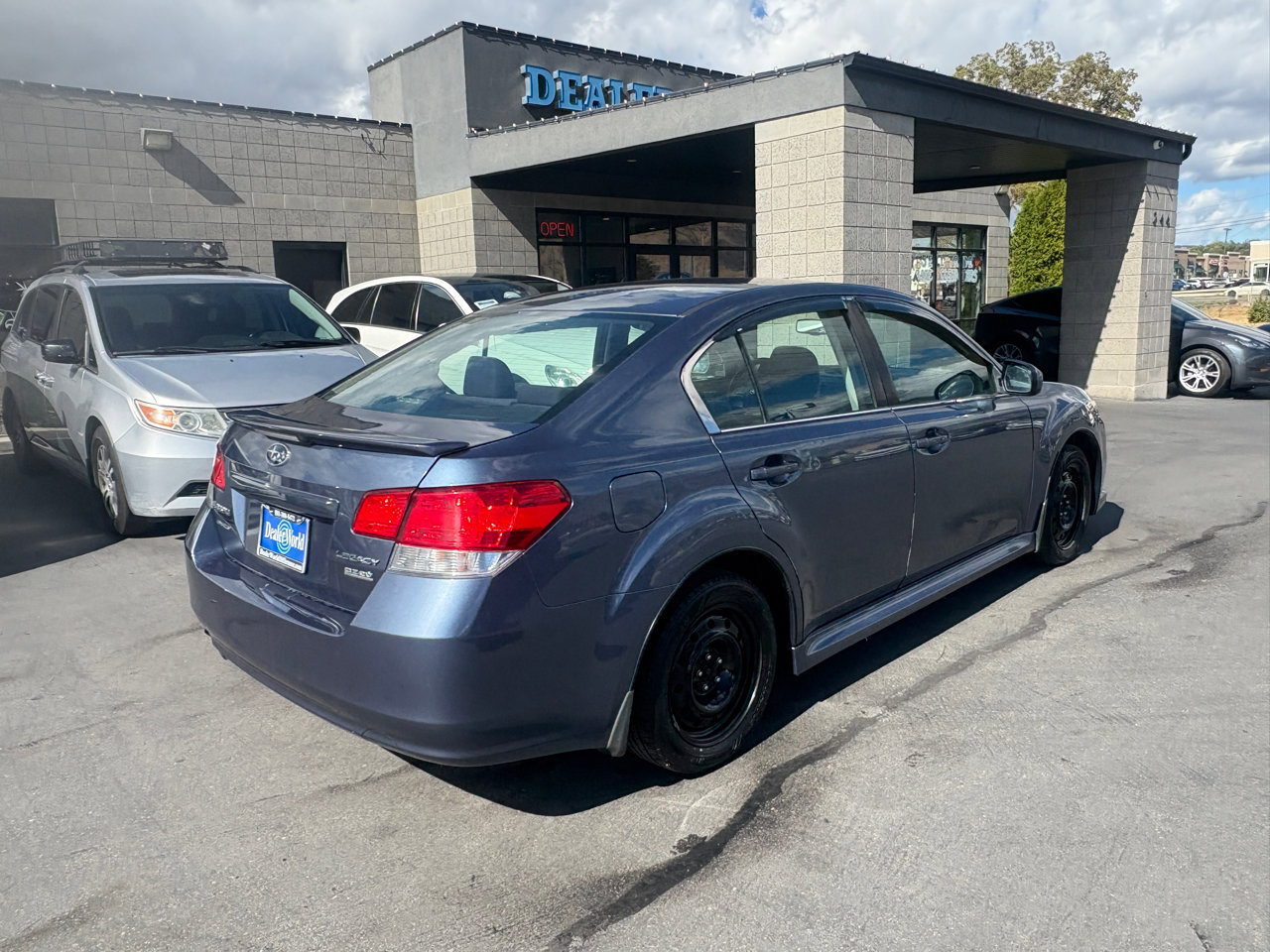 Used 2013 Subaru Legacy 2.5i Premium w/ All-Weather Pkg image 14