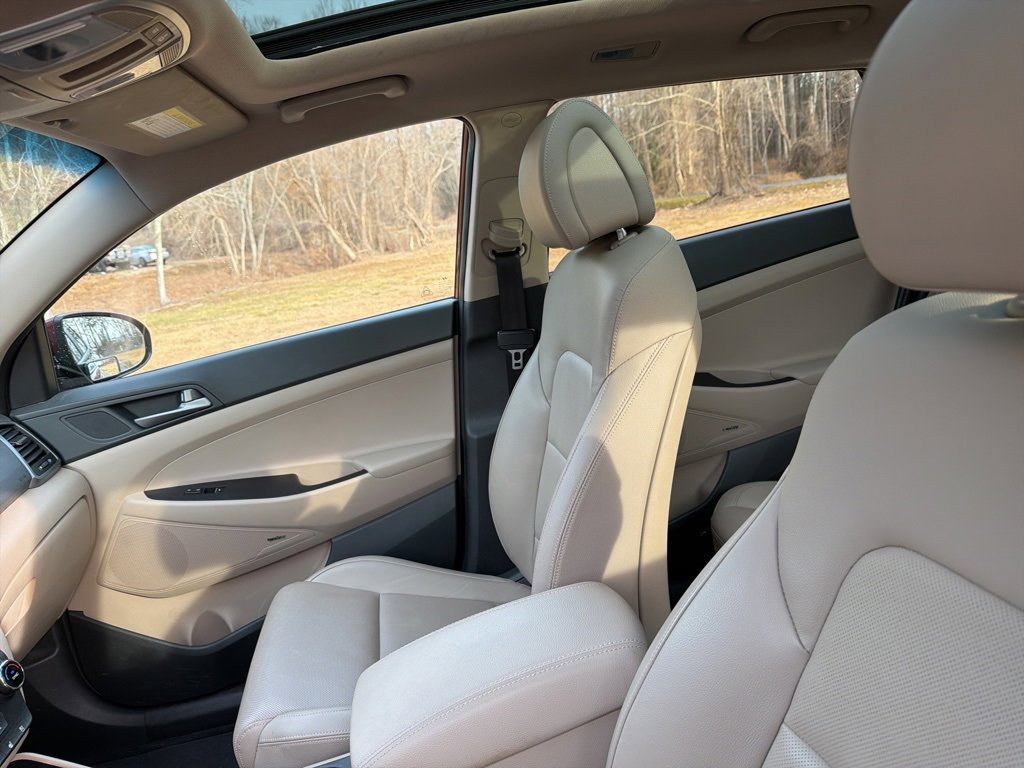 Used 2017 Hyundai Tucson Limited w/ Limited Ultimate Package 03 image 10