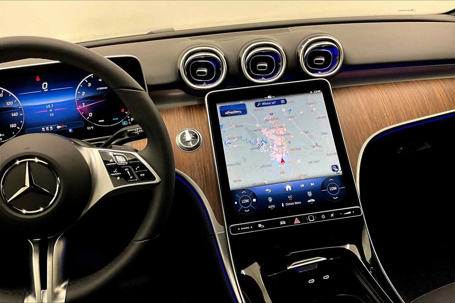New 2025 Mercedes-Benz C 300 Sedan image 6