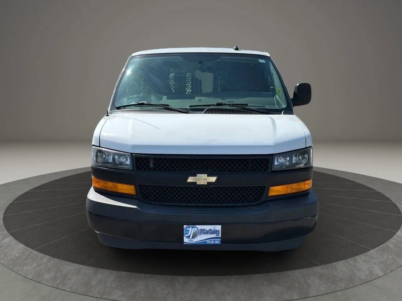 Used 2021 Chevrolet Express 2500 w/ Driver Convenience Package image 9