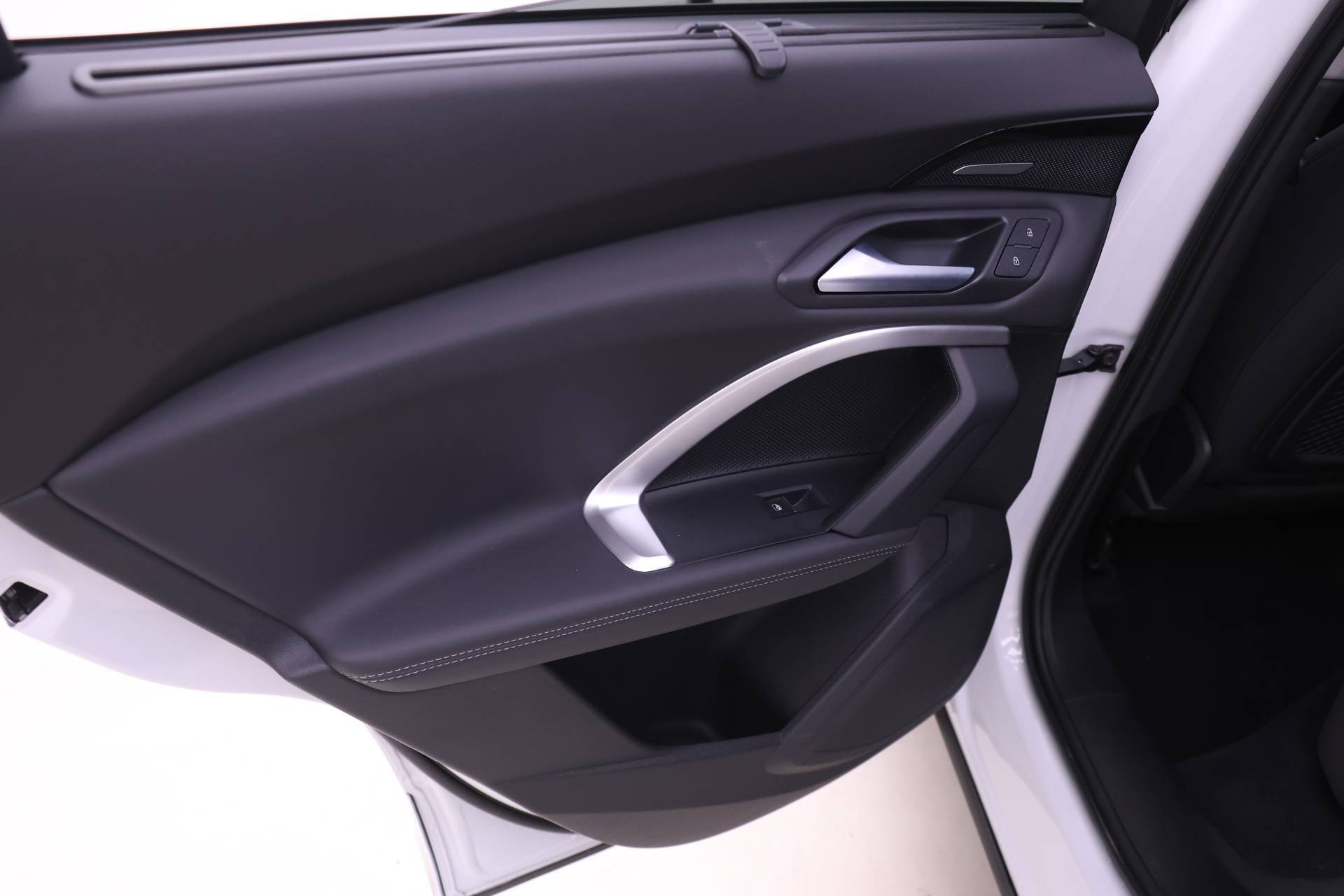 Certified 2025 Audi Q5 Premium Plus AWD/4WD image 23