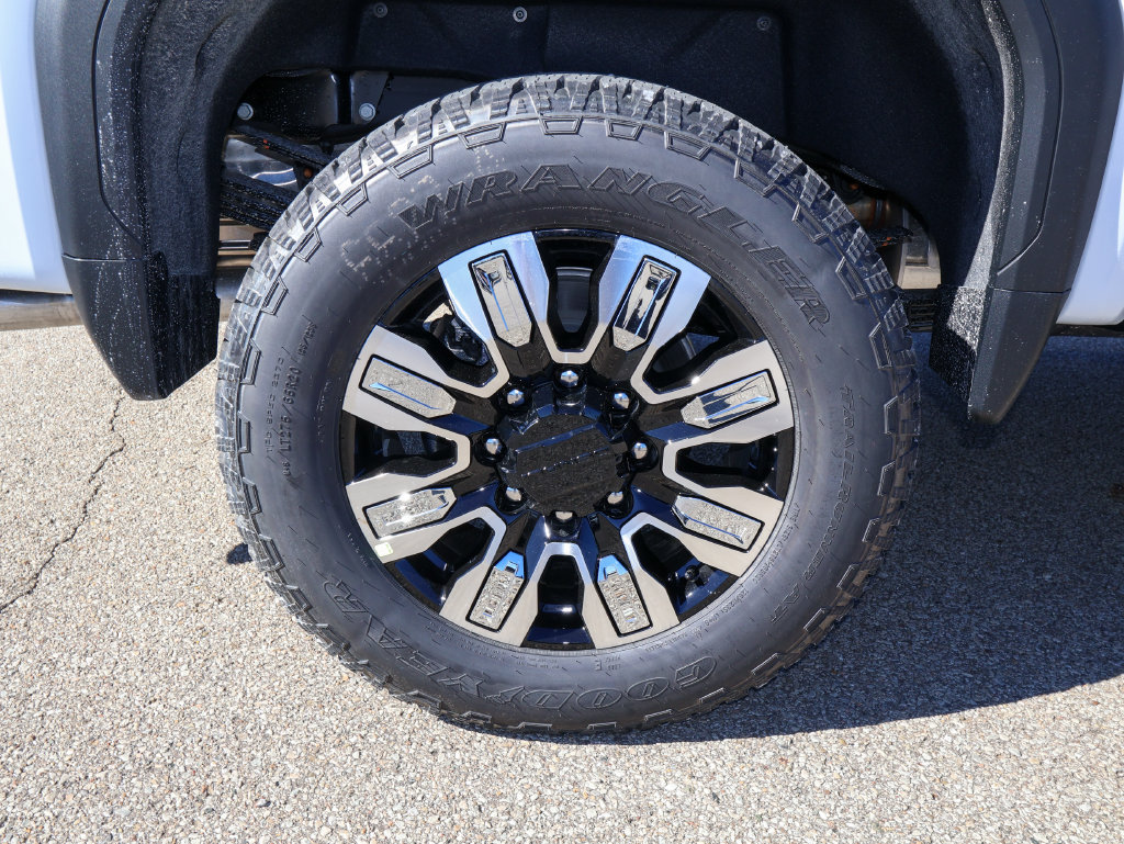 New 2026 GMC Sierra 3500 Denali w/ Denali Reserve Package AWD/4WD image 36