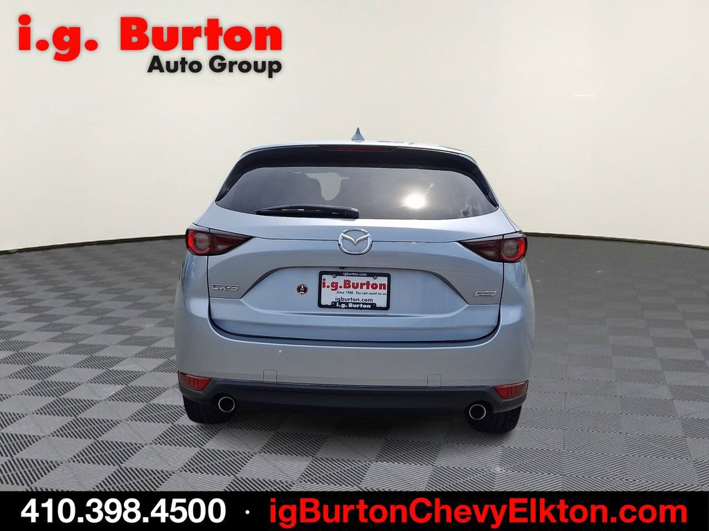Used 2018 MAZDA CX-5 Touring w/ Preferred Equipment Package FWD image 5