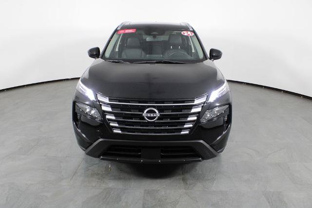 Certified 2024 Nissan Rogue SV w/ SV Premium Package FWD image 13