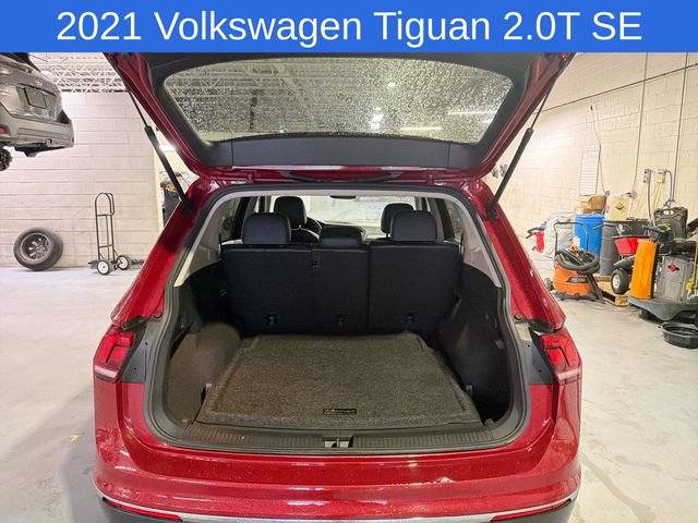 Used 2021 Volkswagen Tiguan SE w/ Panoramic Sunroof Package AWD/4WD image 29