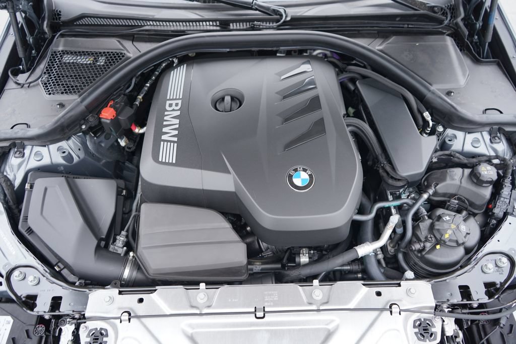 Used 2026 BMW 330i Sedan w/ M Sport Package RWD image 21