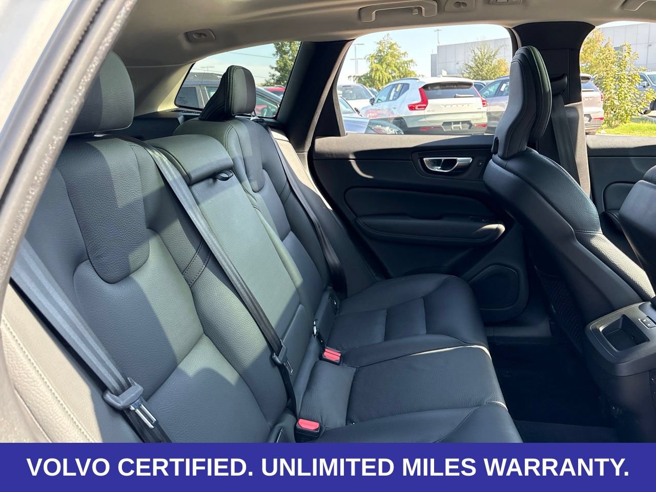 Certified 2025 Volvo XC60 B5 Plus AWD/4WD image 10