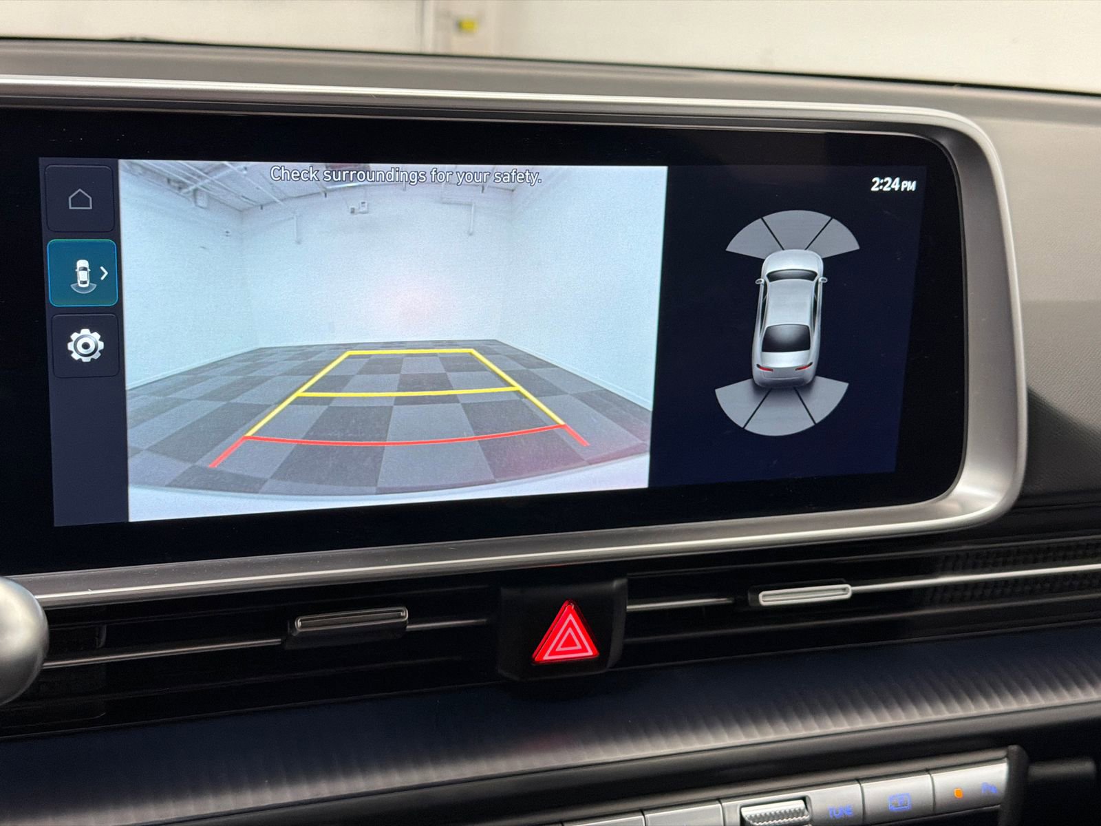 Used 2024 Hyundai Ioniq 6 SE RWD image 25
