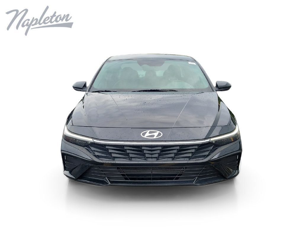 Used 2026 Hyundai Elantra Sport FWD image 9