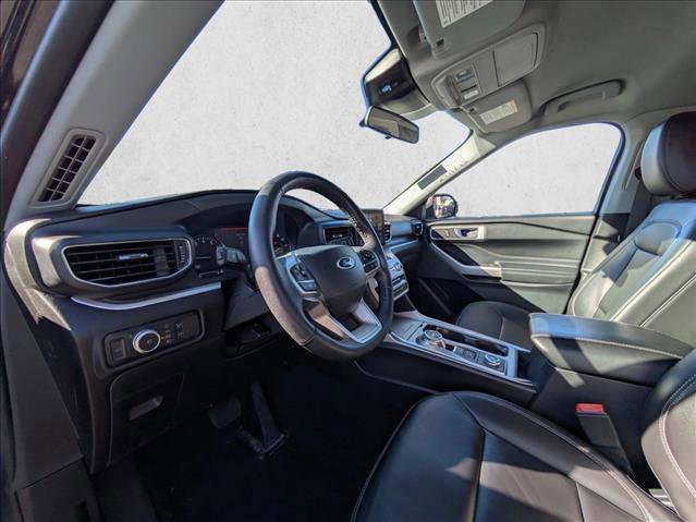 Used 2022 Ford Explorer XLT w/ Equipment Group 202A image 14
