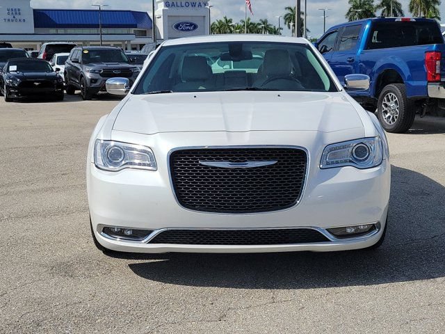 Used 2015 Chrysler 300 C RWD image 2