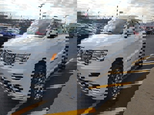 Used 2020 Jeep Grand Cherokee Summit w/ Platinum Series Group image 2