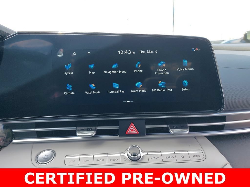 Certified 2025 Hyundai Elantra Limited FWD image 20