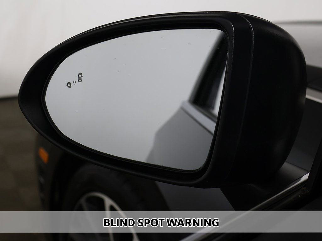 Certified 2023 Hyundai Sonata Limited w/ Cargo Package image 9