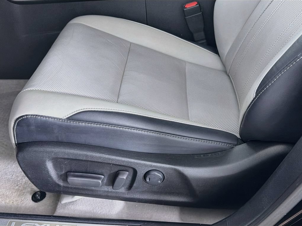 Used 2019 Lexus RX 350 FWD w/ Premium Package image 25