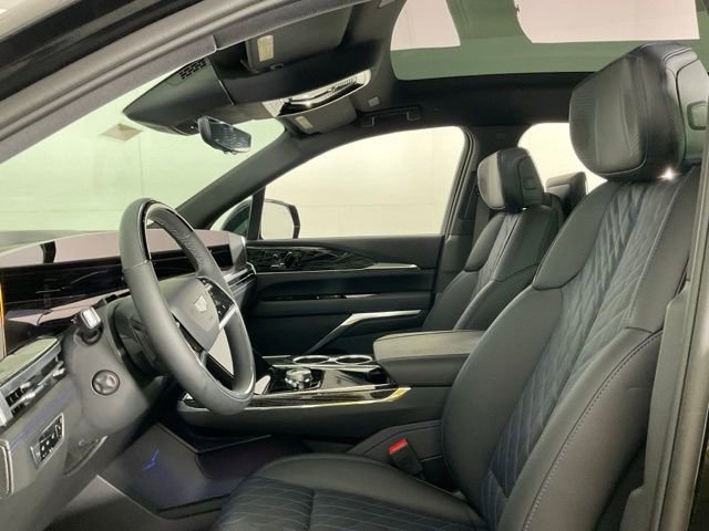 New 2025 Cadillac Escalade IQ Luxury 1 w/ Smart Trailering package image 30