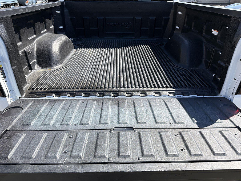 Used 2024 GMC Sierra 1500 SLE AWD/4WD image 25