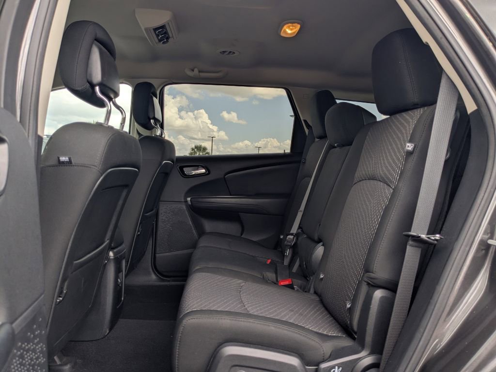 Used 2020 Dodge Journey SE w/ SE Popular Equipment Group image 16