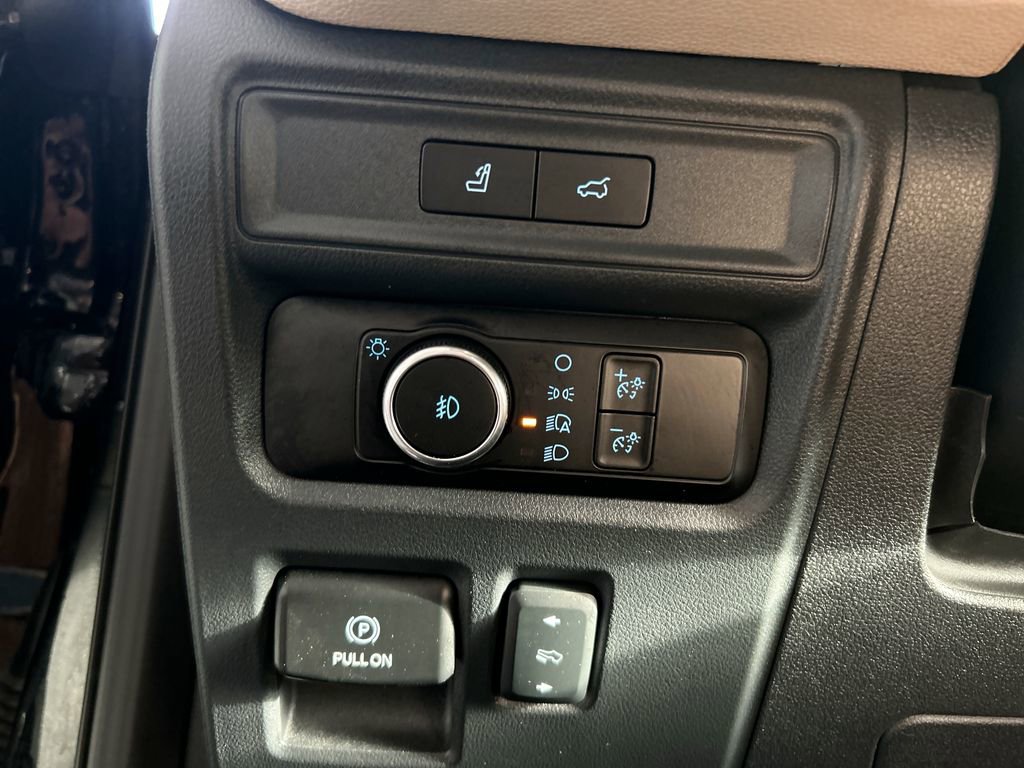 Used 2024 Ford Expedition Max Limited image 16