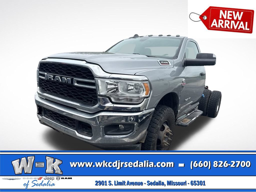 Used 2021 RAM 3500 Tradesman w/ Chrome Appearance Group AWD/4WD image 9