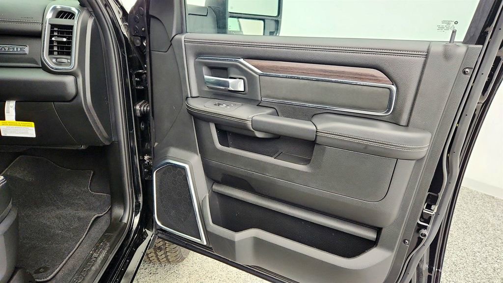Used 2026 RAM 2500 Laramie AWD/4WD image 26