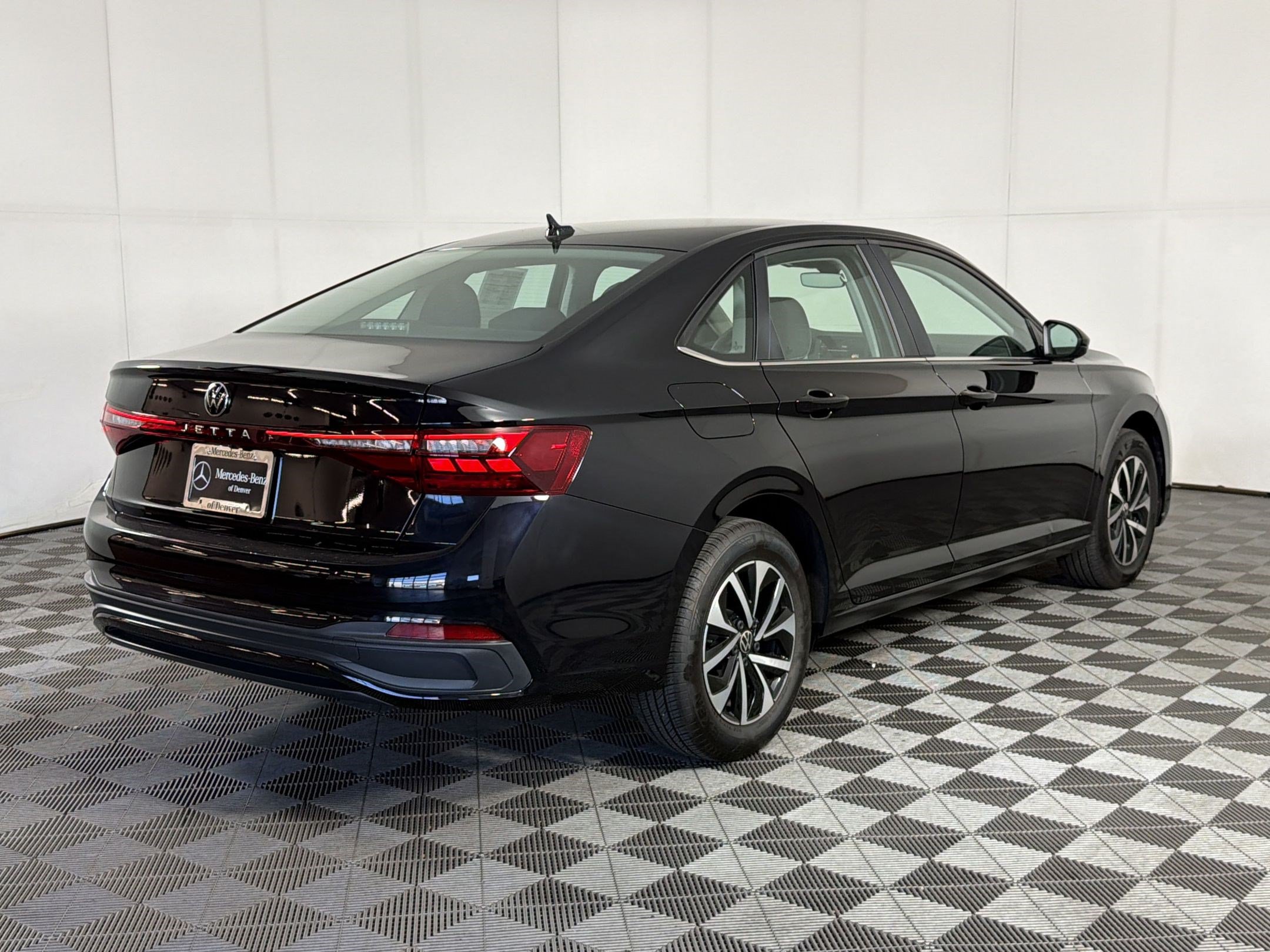 Used 2025 Volkswagen Jetta S FWD image 9
