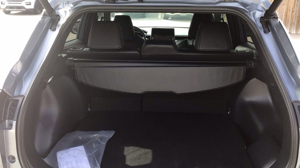 Used 2023 Toyota Corolla Cross XSE w/ Convenience Package image 9