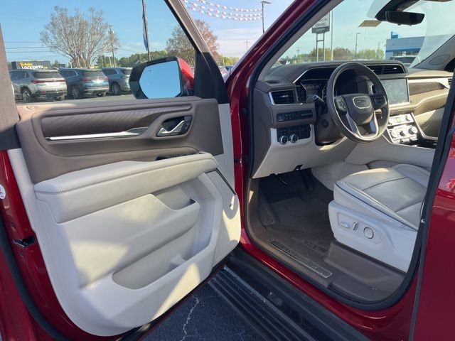 Used 2021 GMC Yukon Denali w/ Denali Ultimate Package image 4