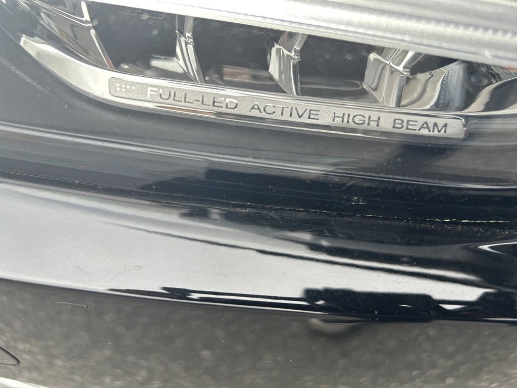 Certified 2025 Volvo S90 T8 Plus image 6