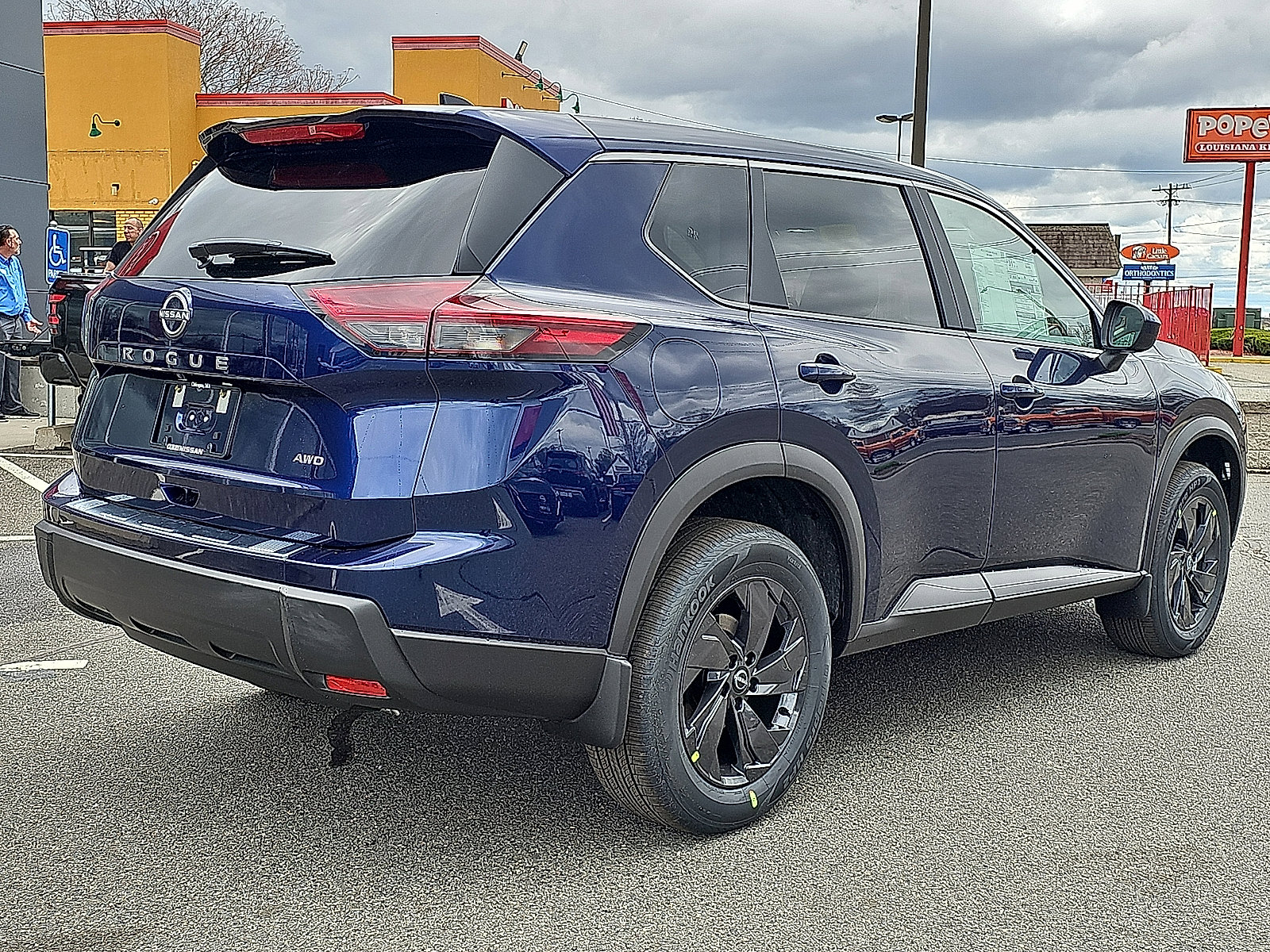 New 2026 Nissan Rogue SV w/ Cold Weather Package AWD/4WD image 4