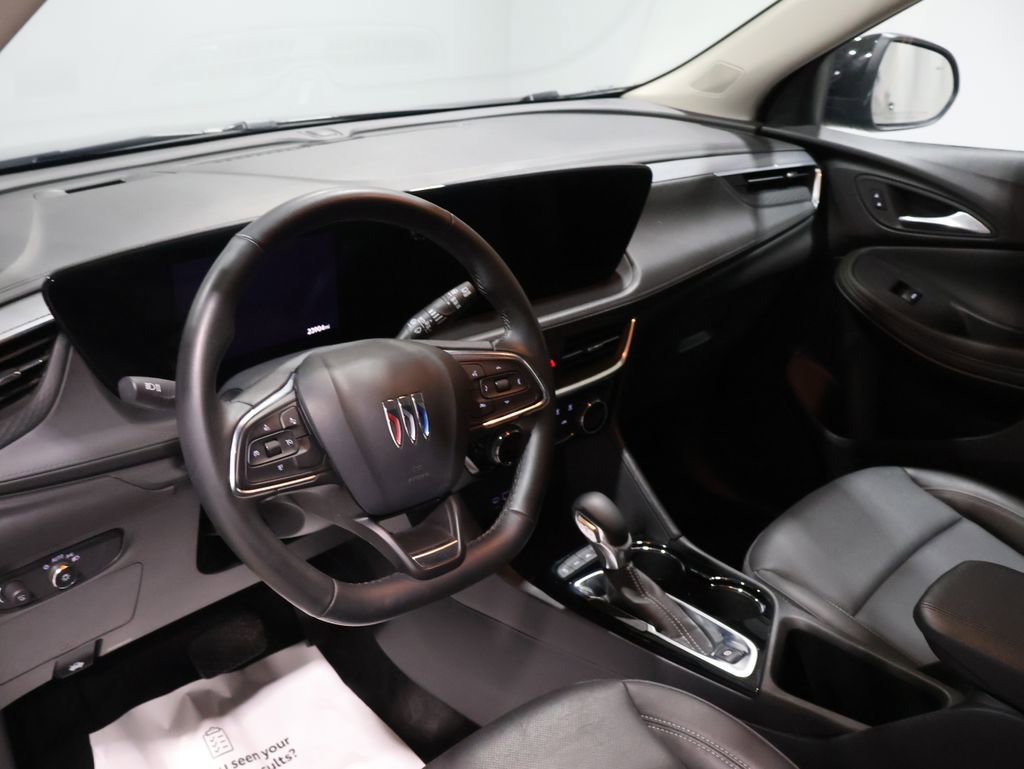 Used 2024 Buick Encore GX Sport Touring image 15